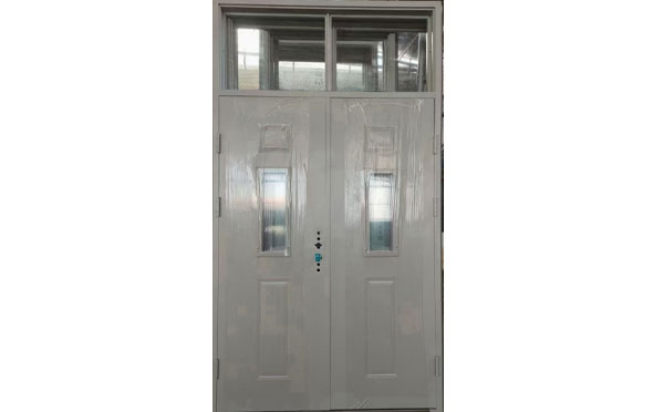 新源学校教室门