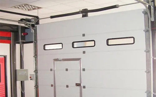 新源工业提升门的安装方法